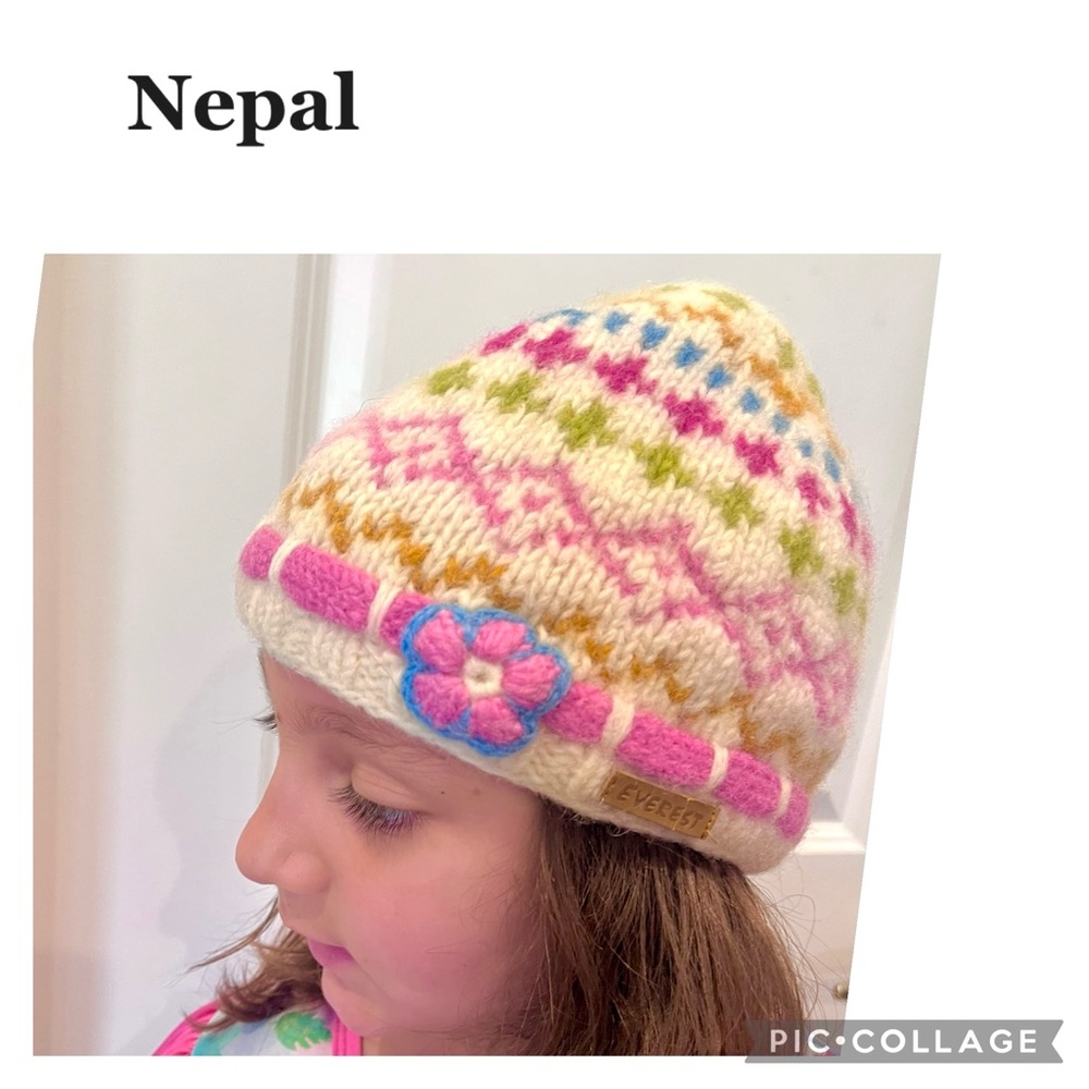 EVEREST DESIGNS GIRLS WOOL KNIT BEANIE RAISED PINK FLOWER FAIR ISLE